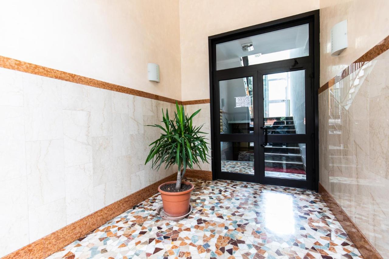 Bellarmino 21 Lägenhet Milano Exteriör bild